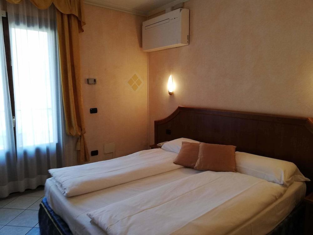 Hotel Giardino Cannobio Luaran gambar