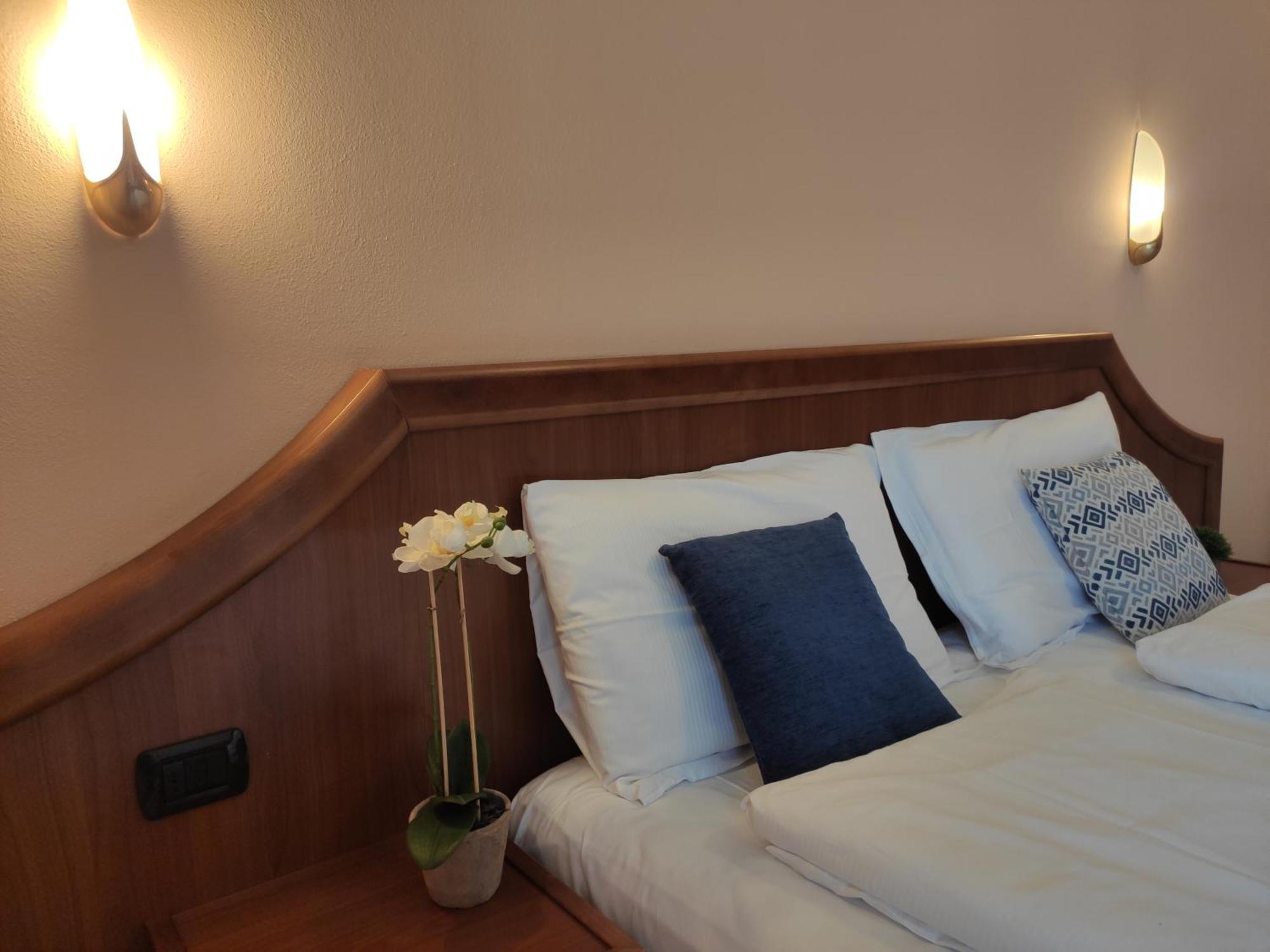 Hotel Giardino Cannobio Luaran gambar